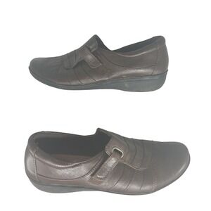 Clarks Women's Brown Leather Slip On Shoes Comfort Cushion Size 9.5